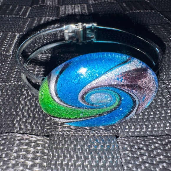 Blue and Green Swirl Bracelet - Picture 3 of 5